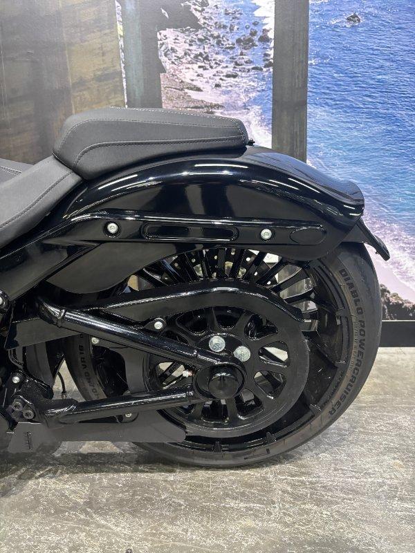 2024 HARLEY-DAVIDSON FXBR BREAKOUT (117) CRUISER