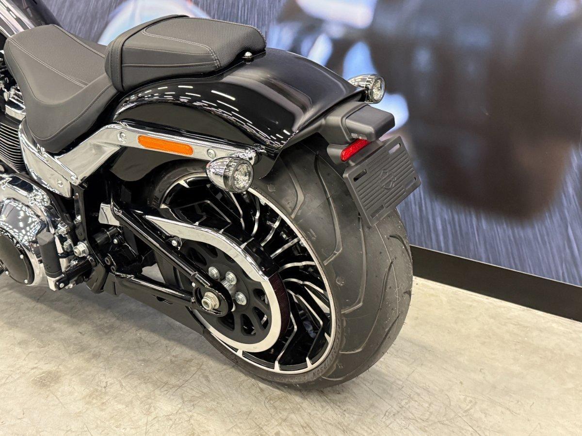 2025 HARLEY-DAVIDSON FXBR BREAKOUT (117) CRUISER
