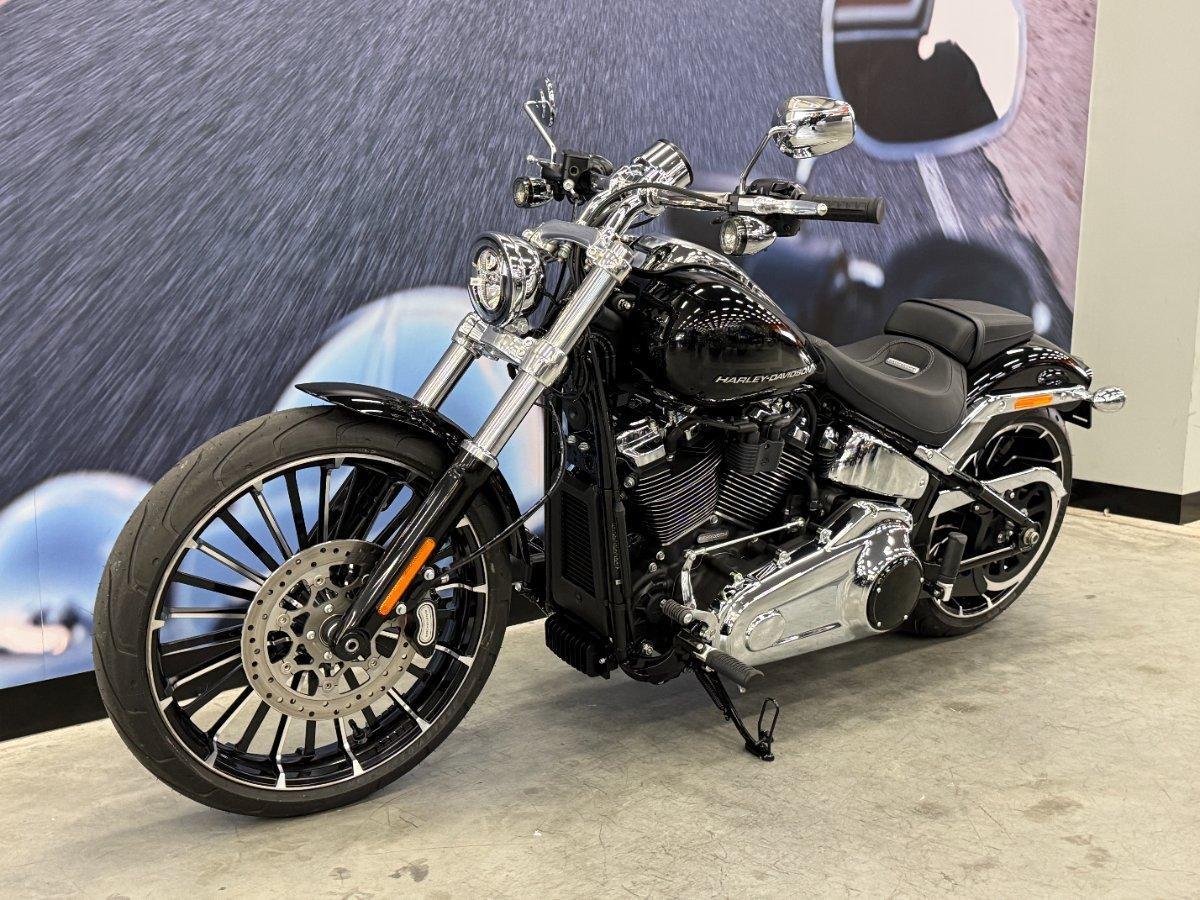 2025 HARLEY-DAVIDSON FXBR BREAKOUT (117) CRUISER