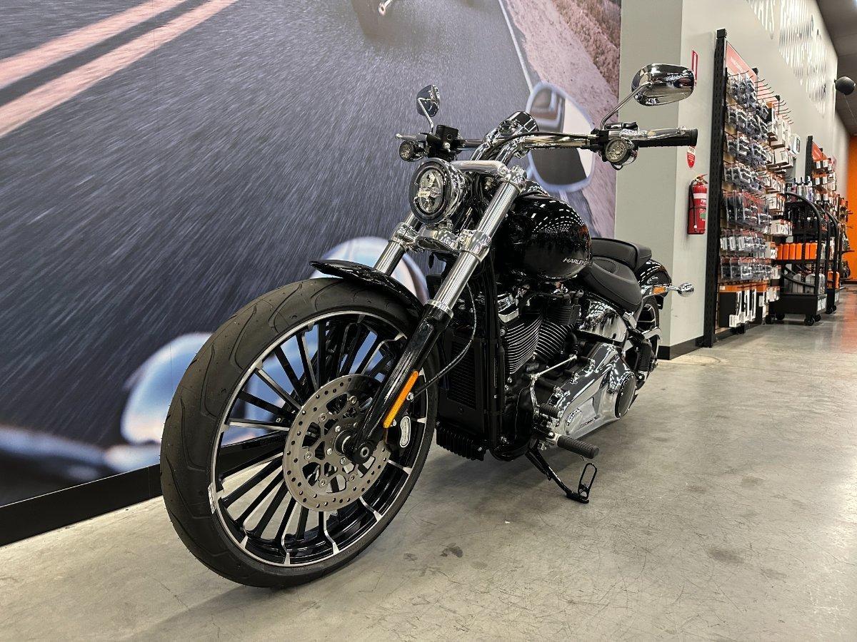 2025 HARLEY-DAVIDSON FXBR BREAKOUT (117) CRUISER