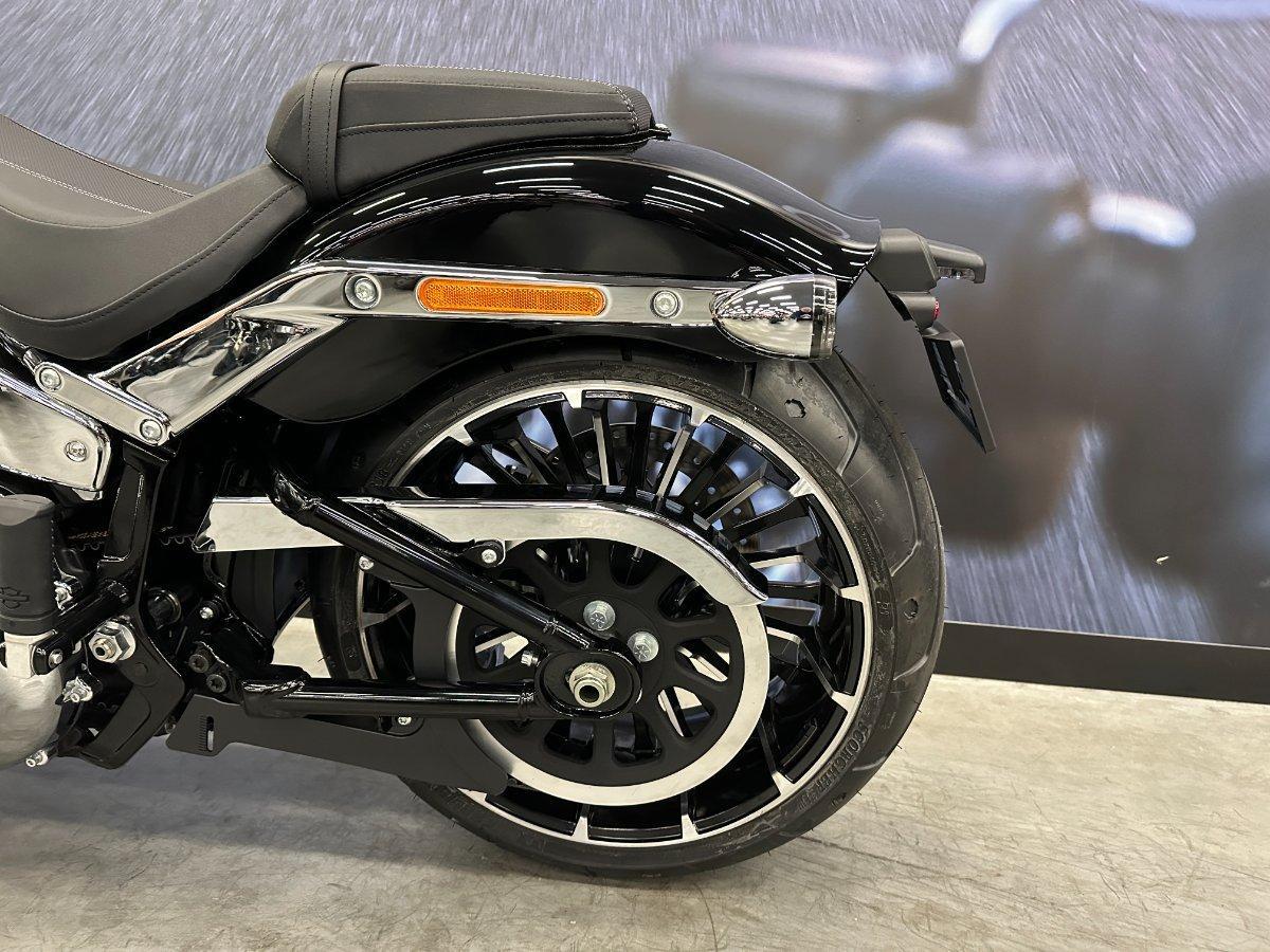 2025 HARLEY-DAVIDSON FXBR BREAKOUT (117) CRUISER