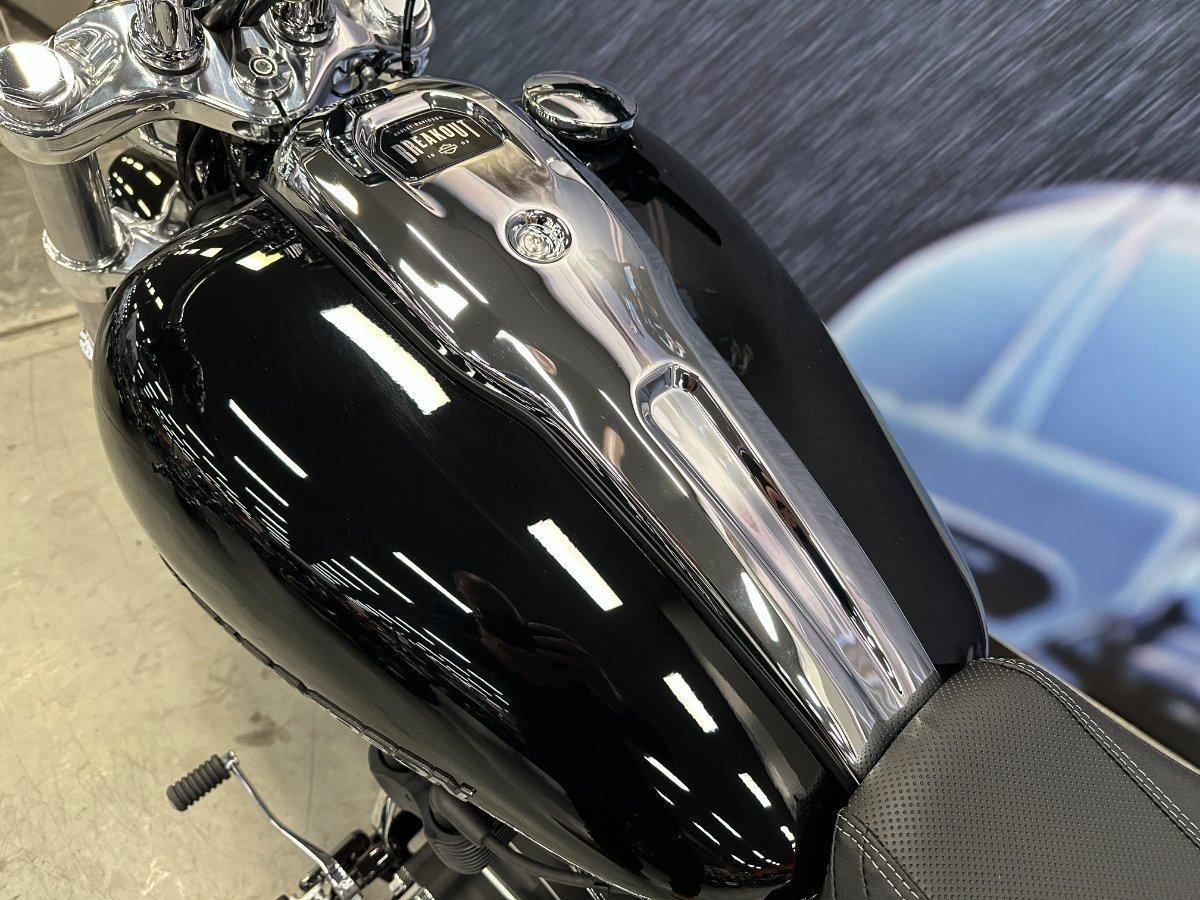 2025 HARLEY-DAVIDSON FXBR BREAKOUT (117) CRUISER