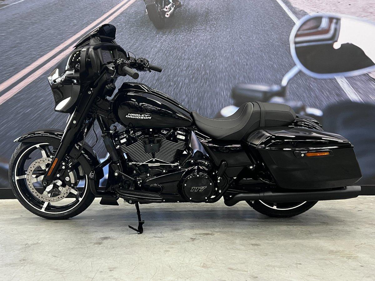 2026 HARLEY-DAVIDSON FLHX STREET GLIDE (117) CRUISER