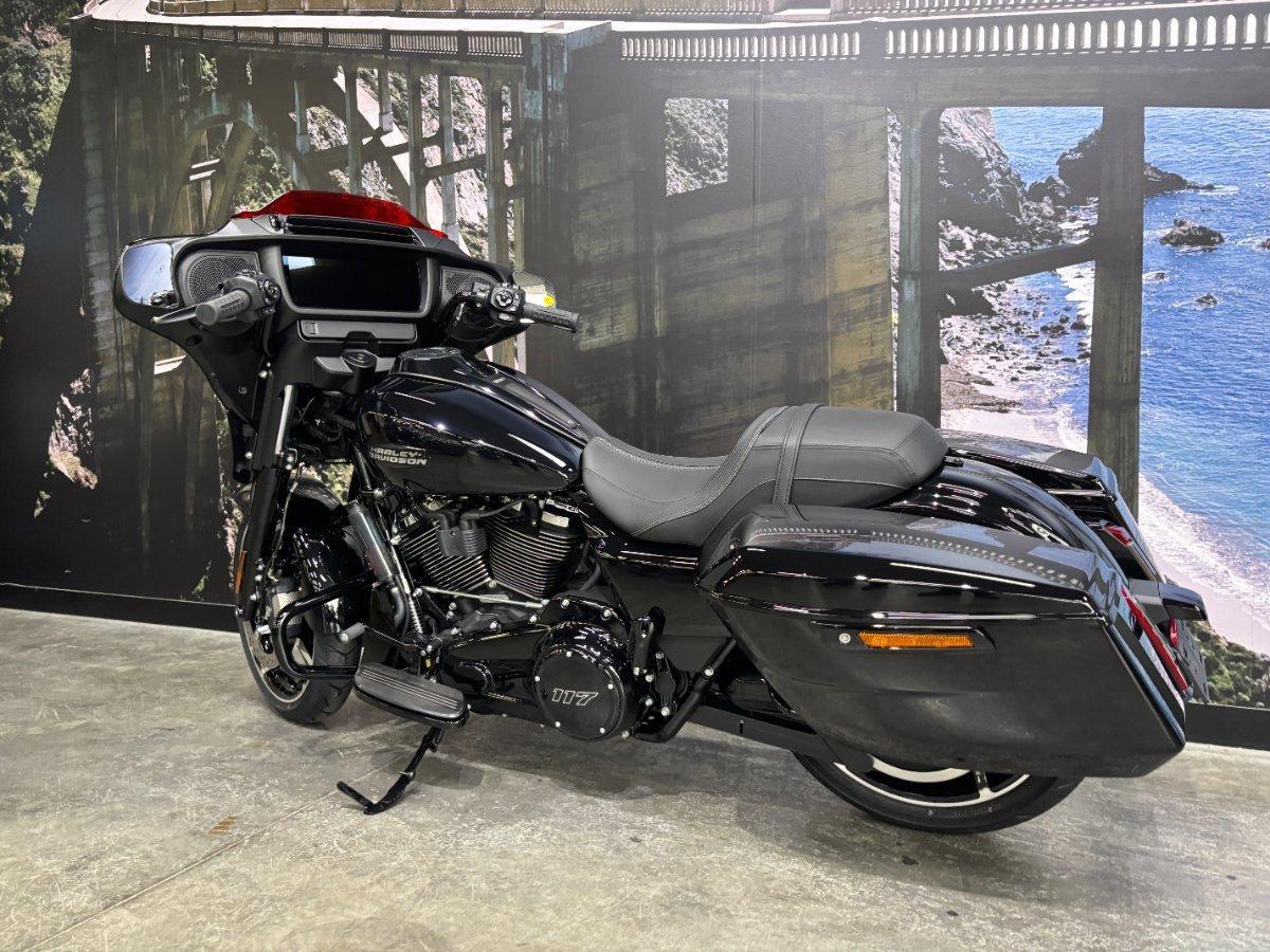 2026 HARLEY-DAVIDSON FLHX STREET GLIDE (117) CRUISER