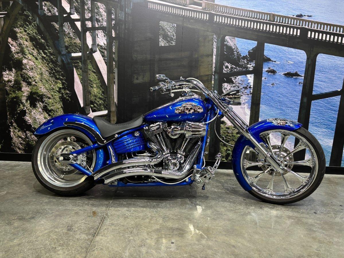 2009 HARLEY-DAVIDSON FXCWC ROCKER C CRUISER