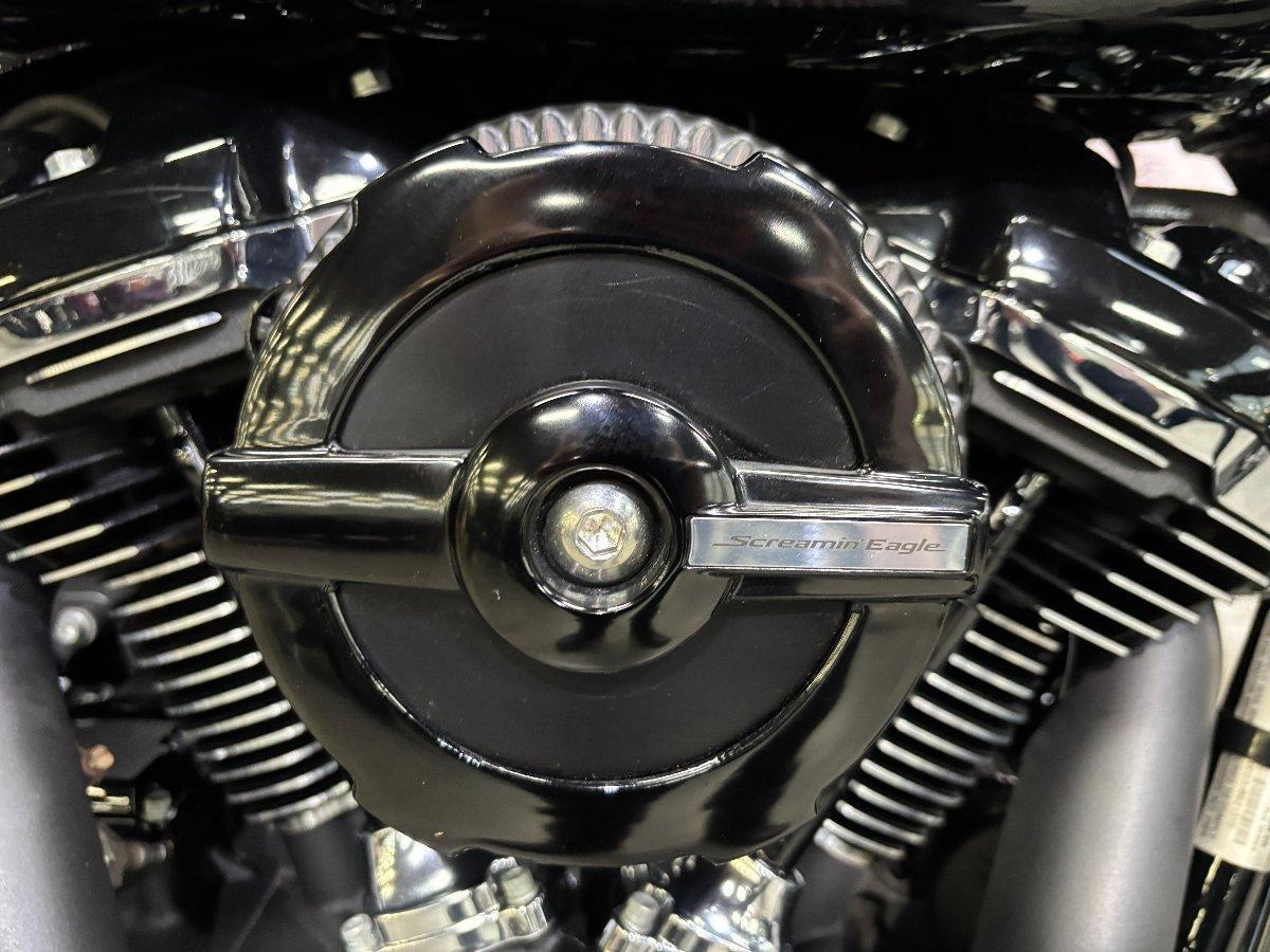 2018 HARLEY-DAVIDSON FLHRXS ROAD KING SPECIAL CRUISER
