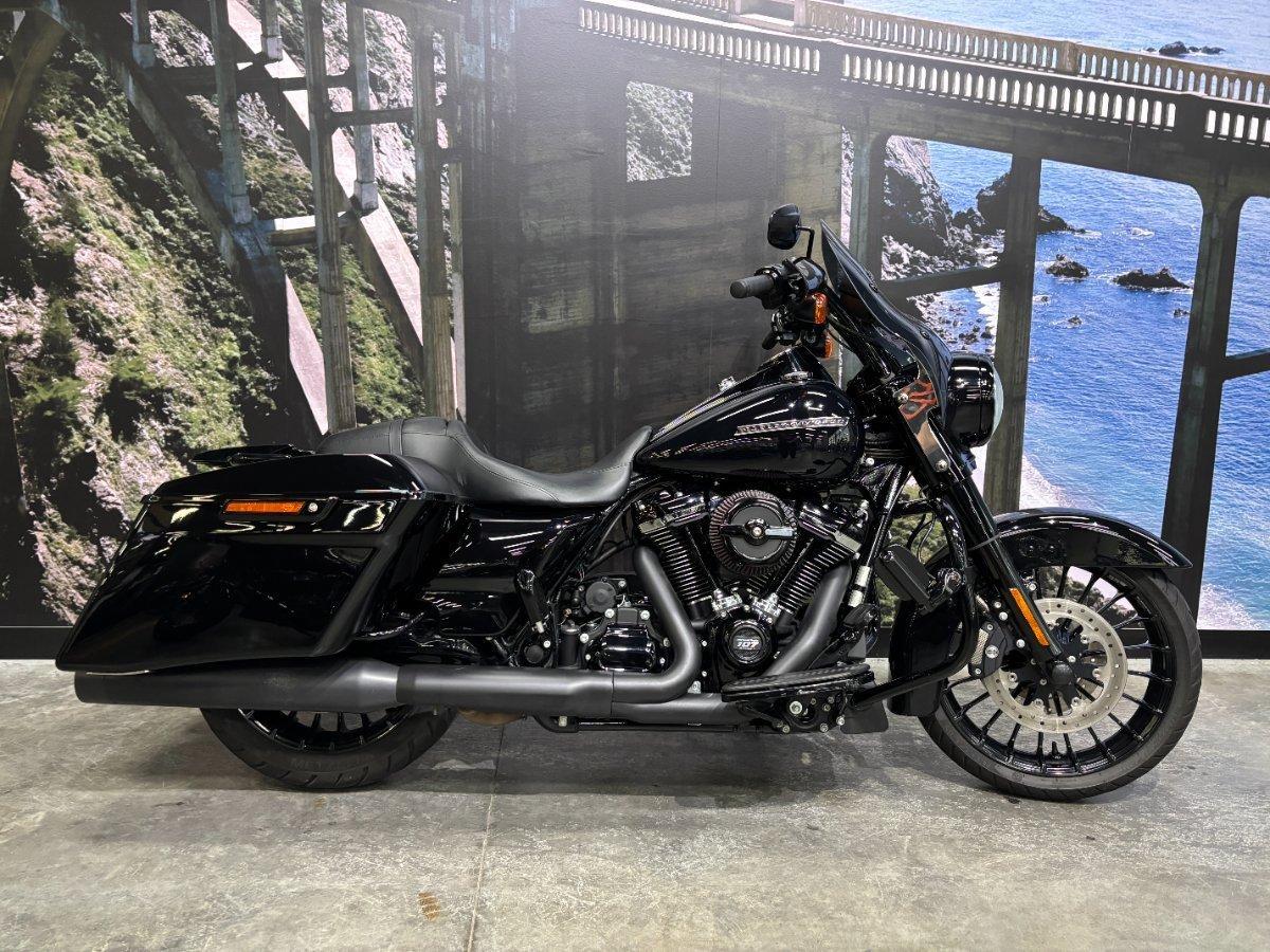 2018 HARLEY-DAVIDSON FLHRXS ROAD KING SPECIAL CRUISER