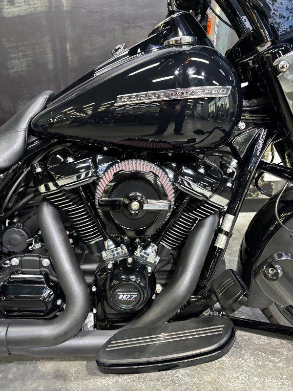 2018 HARLEY-DAVIDSON FLHRXS ROAD KING SPECIAL CRUISER