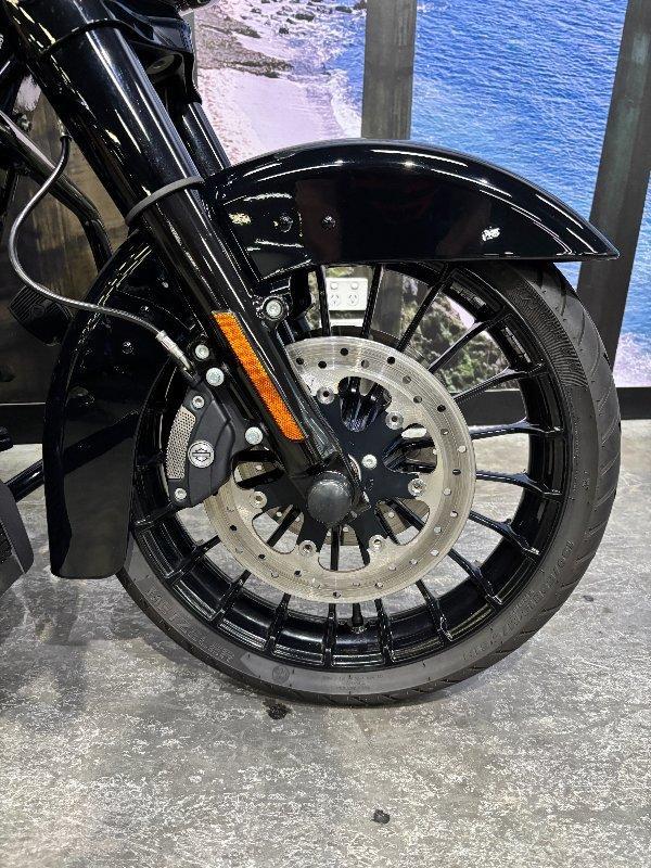 2018 HARLEY-DAVIDSON FLHRXS ROAD KING SPECIAL CRUISER