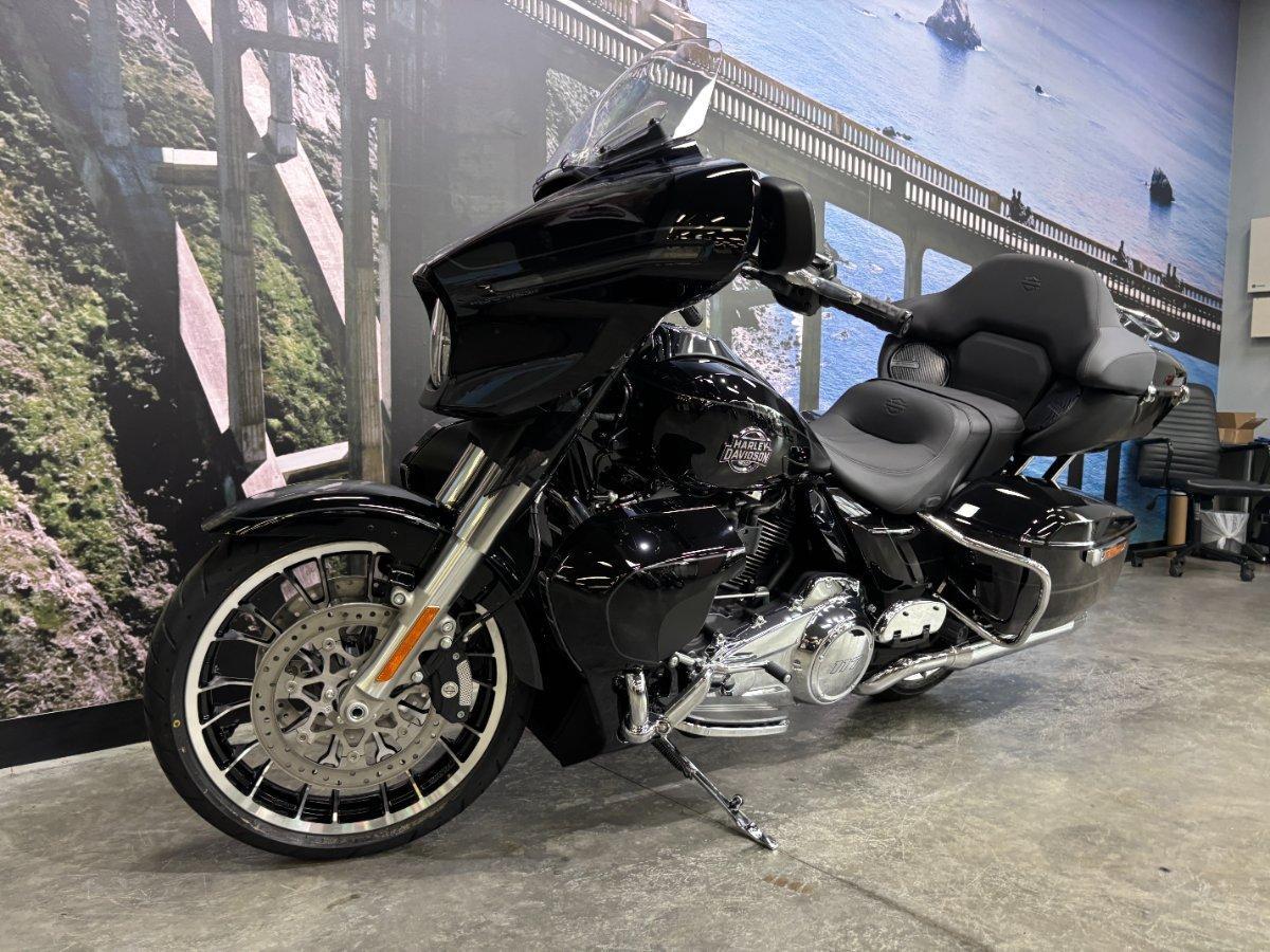 2026 HARLEY-DAVIDSON FLHXL STREET GLIDE LIMITED 117 CRUISER