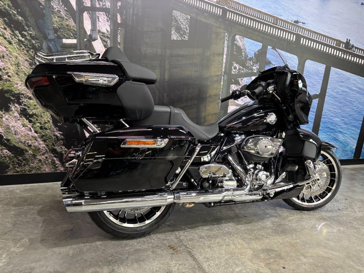 2026 HARLEY-DAVIDSON FLHXL STREET GLIDE LIMITED 117 CRUISER