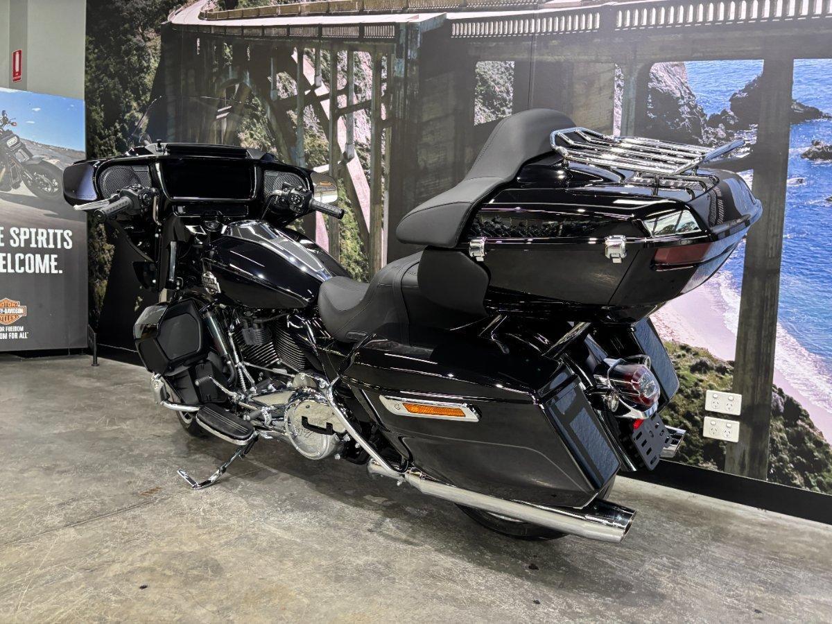 2026 HARLEY-DAVIDSON FLHXL STREET GLIDE LIMITED 117 CRUISER