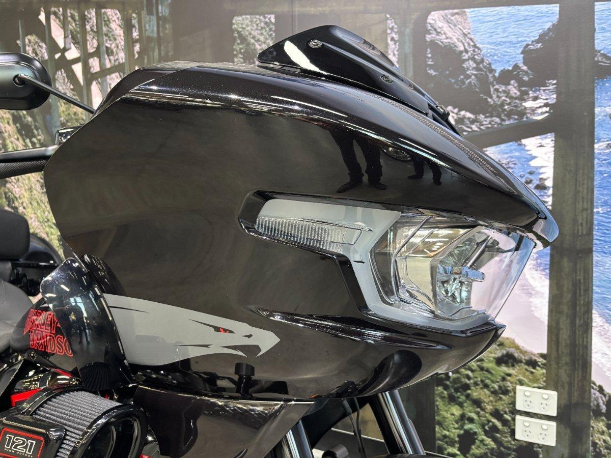 2024 HARLEY-DAVIDSON FLTRXSTSE CVO RD GLIDE ST 121 CRUISER