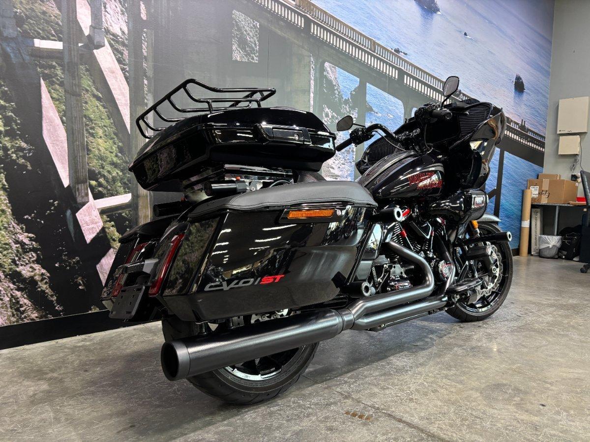 2024 HARLEY-DAVIDSON FLTRXSTSE CVO RD GLIDE ST 121 CRUISER