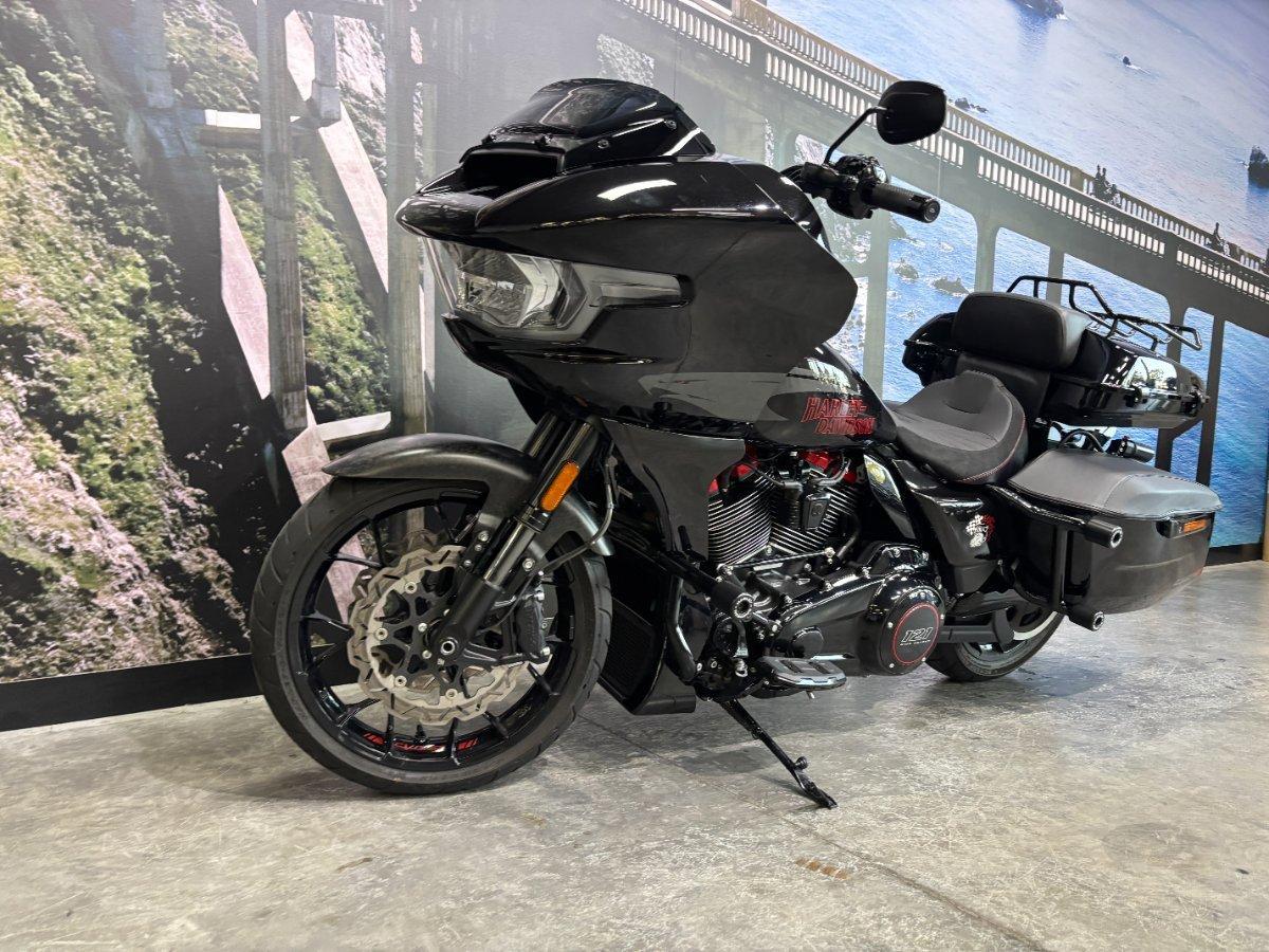 2024 HARLEY-DAVIDSON FLTRXSTSE CVO RD GLIDE ST 121 CRUISER