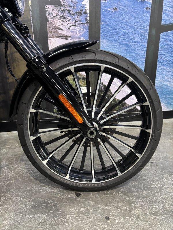 2025 HARLEY-DAVIDSON FXBR BREAKOUT (117) CRUISER