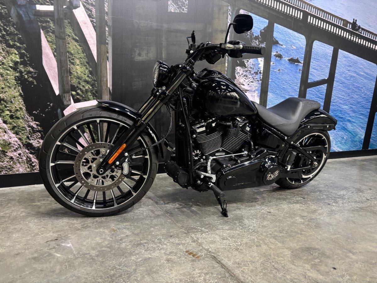 2025 HARLEY-DAVIDSON FXBR BREAKOUT (117) CRUISER