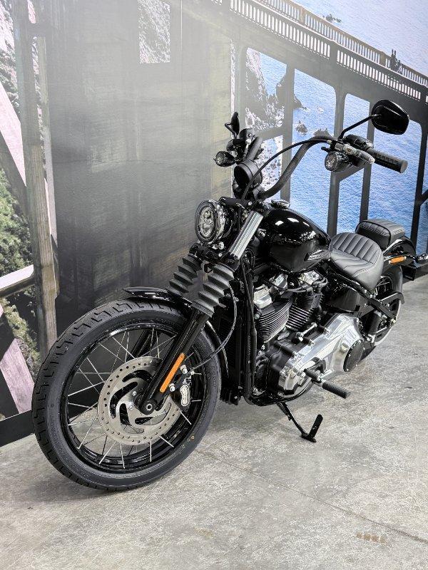 2026 HARLEY-DAVIDSON FXBB STREET BOB (117) SOFTAIL CRUISER