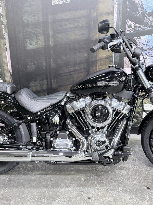 2026 HARLEY-DAVIDSON FXBB STREET BOB (117) SOFTAIL CRUISER