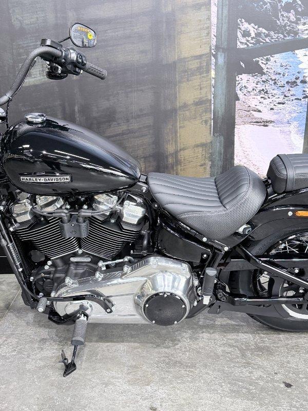 2026 HARLEY-DAVIDSON FXBB STREET BOB (117) SOFTAIL CRUISER