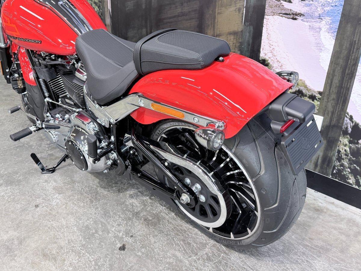 2026 HARLEY-DAVIDSON FXBR BREAKOUT (117) CRUISER