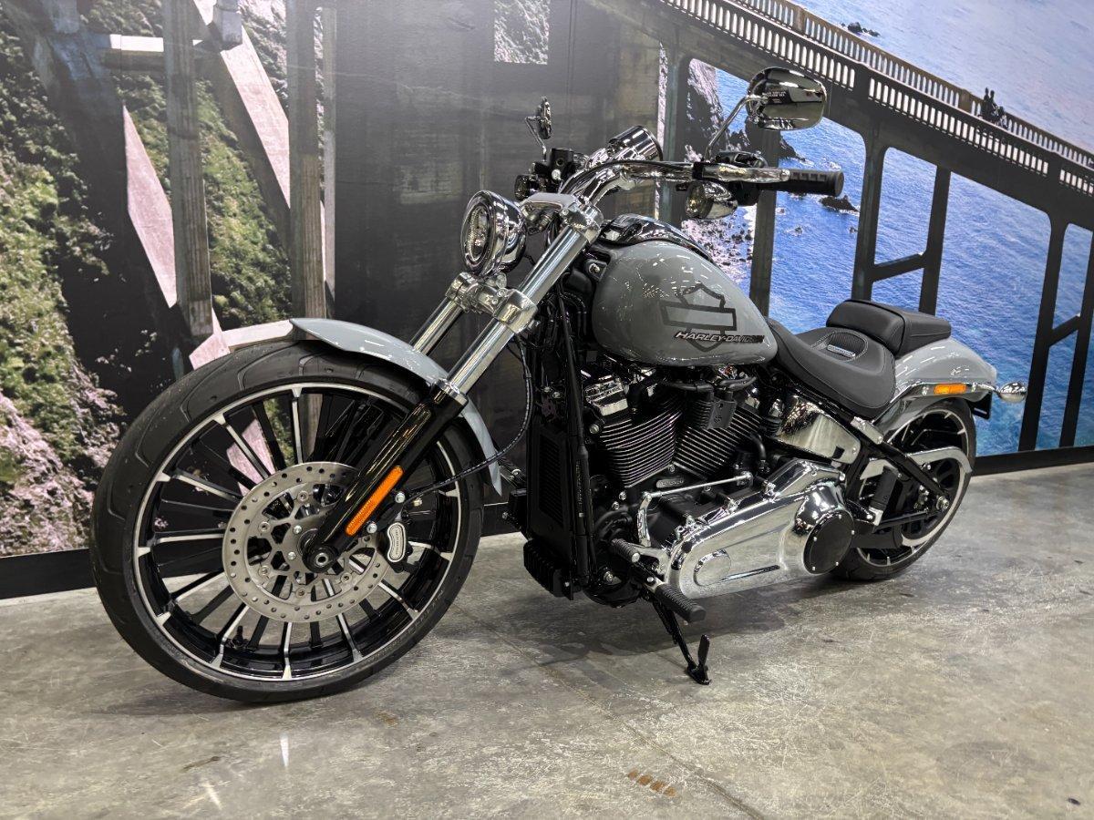 2026 HARLEY-DAVIDSON FXBR BREAKOUT (117) CRUISER