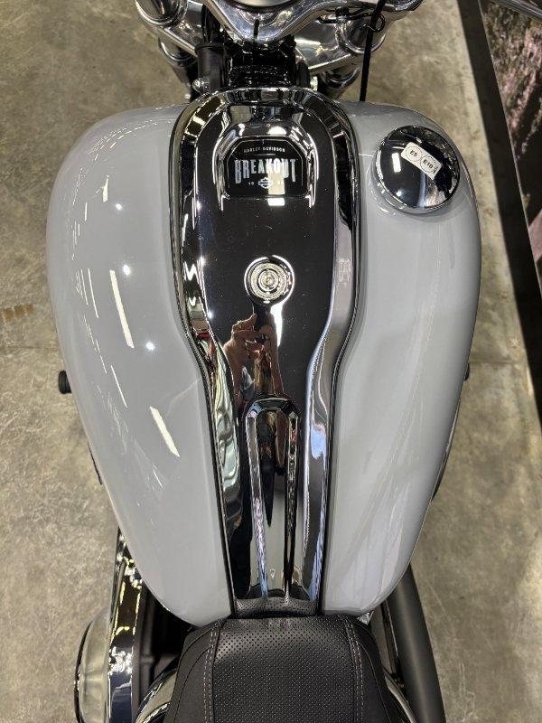 2026 HARLEY-DAVIDSON FXBR BREAKOUT (117) CRUISER