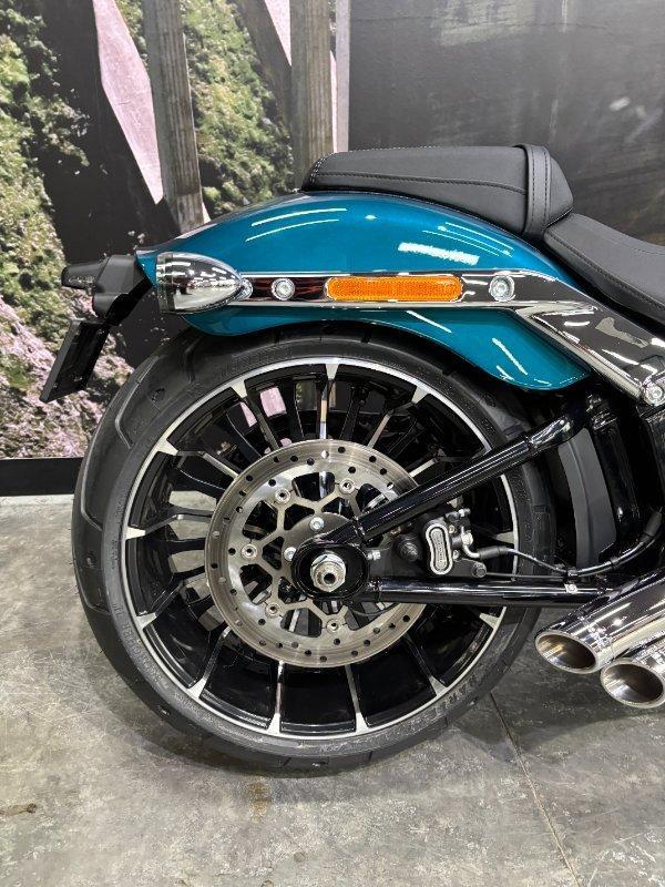 2026 HARLEY-DAVIDSON FXBR BREAKOUT (117) SOFTAIL CRUISER