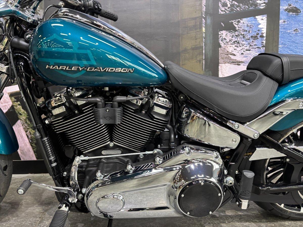 2026 HARLEY-DAVIDSON FXBR BREAKOUT (117) SOFTAIL CRUISER