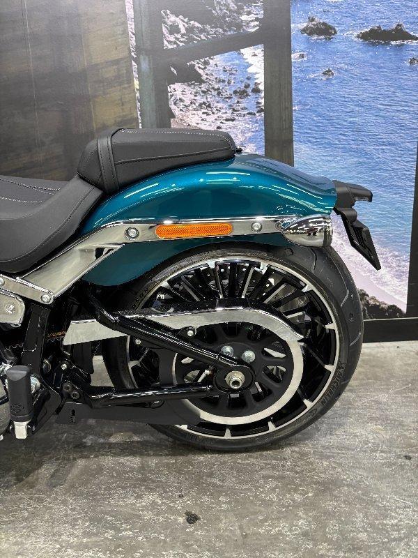 2026 HARLEY-DAVIDSON FXBR BREAKOUT (117) SOFTAIL CRUISER