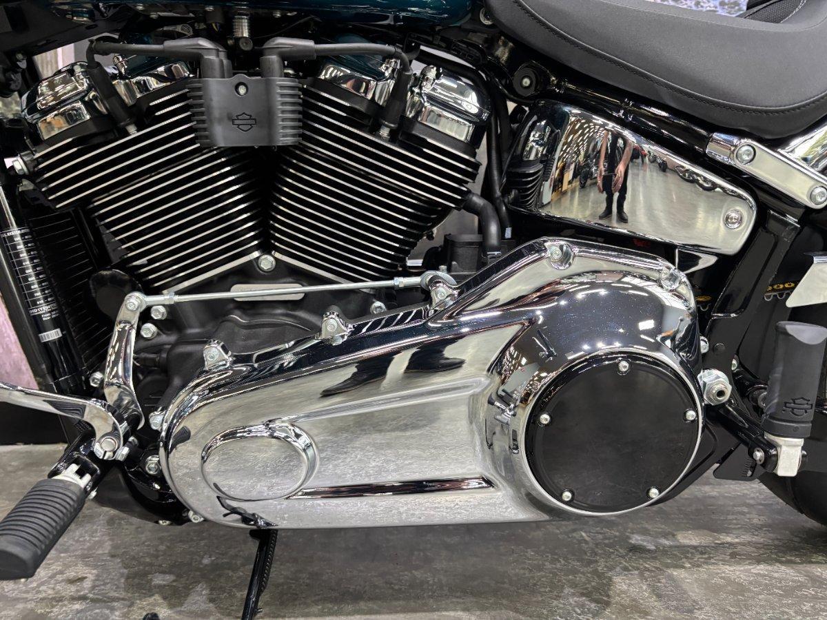 2026 HARLEY-DAVIDSON FXBR BREAKOUT (117) SOFTAIL CRUISER