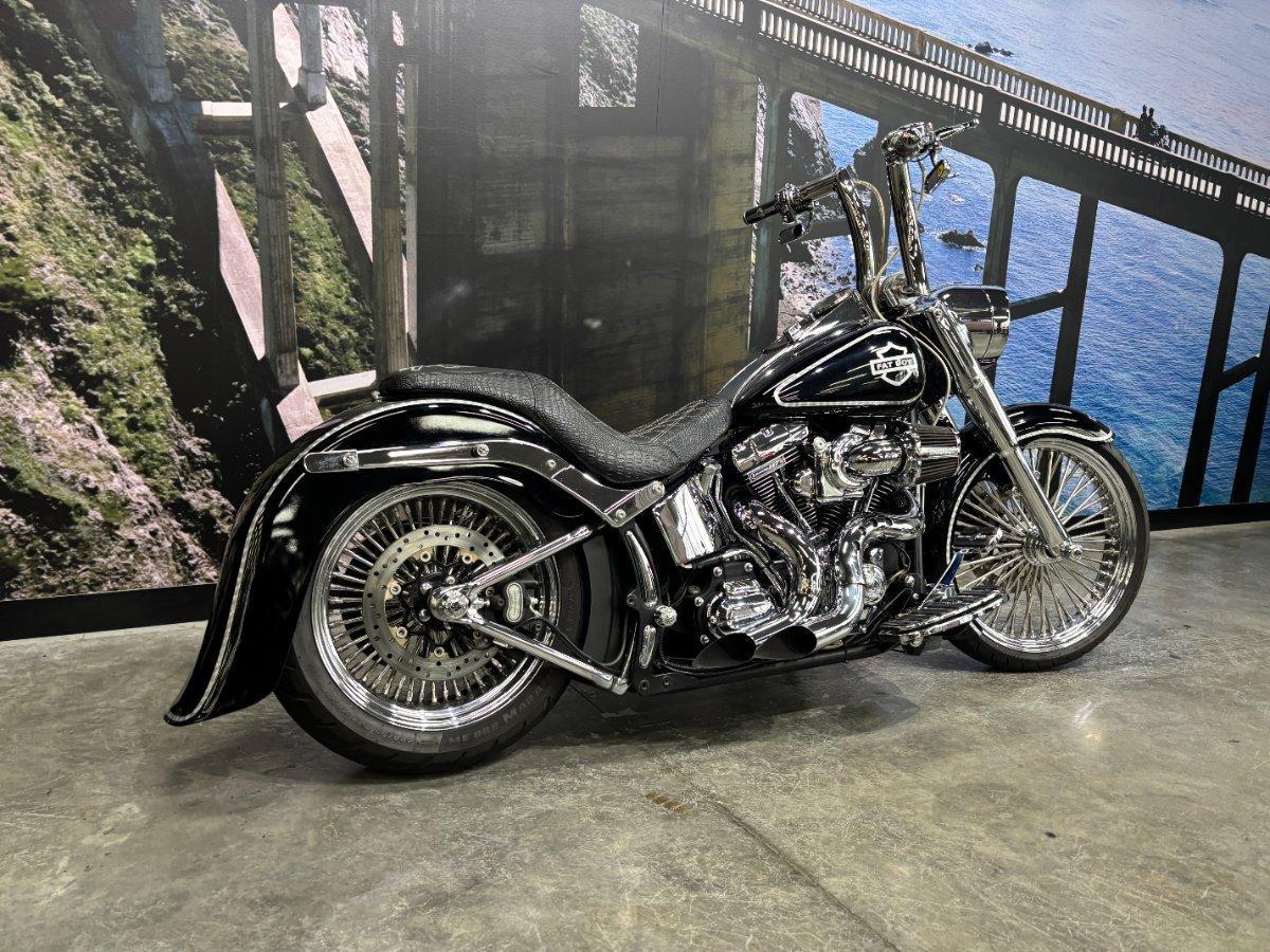2017 HARLEY-DAVIDSON FLSTFBS FAT BOY S CRUISER