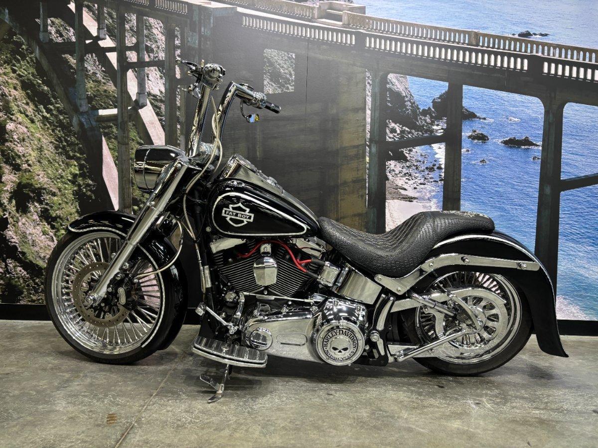 2017 HARLEY-DAVIDSON FLSTFBS FAT BOY S CRUISER