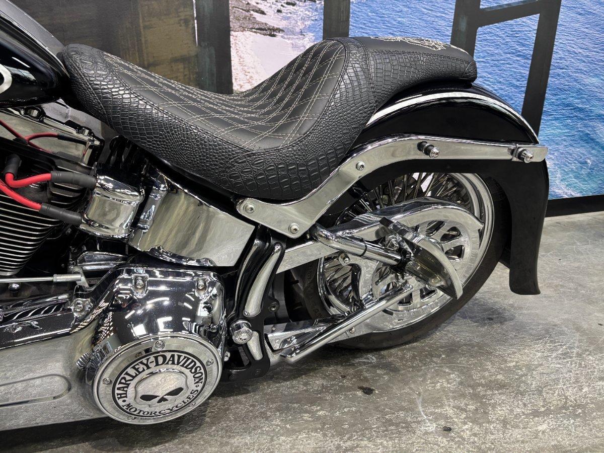 2017 HARLEY-DAVIDSON FLSTFBS FAT BOY S CRUISER