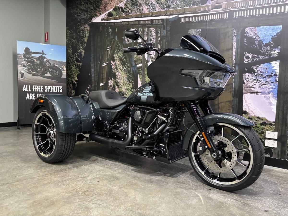 2026 HARLEY-DAVIDSON FLTRT ROAD GLIDE 3 TRIKE