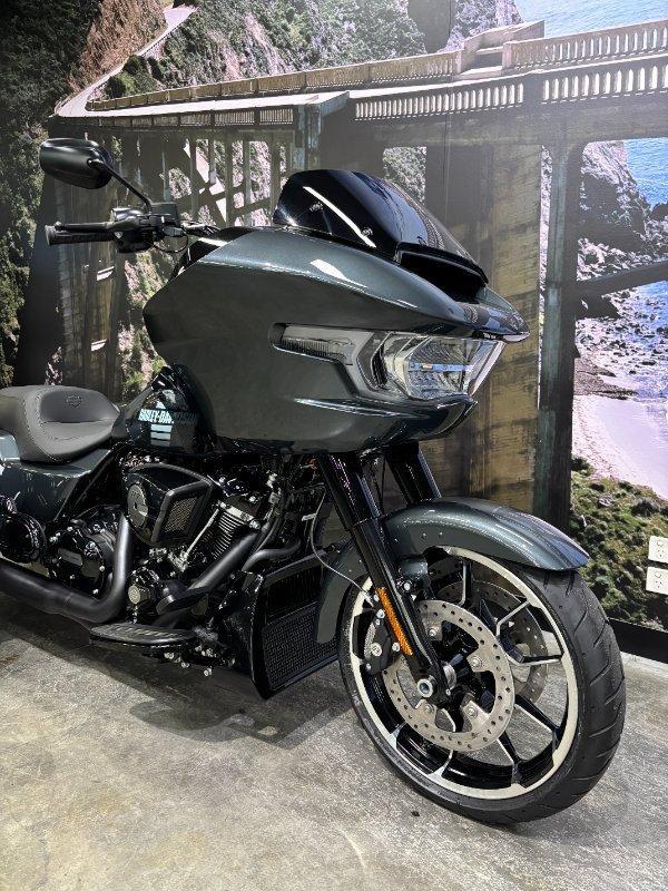 2026 HARLEY-DAVIDSON FLTRT ROAD GLIDE 3 TRIKE