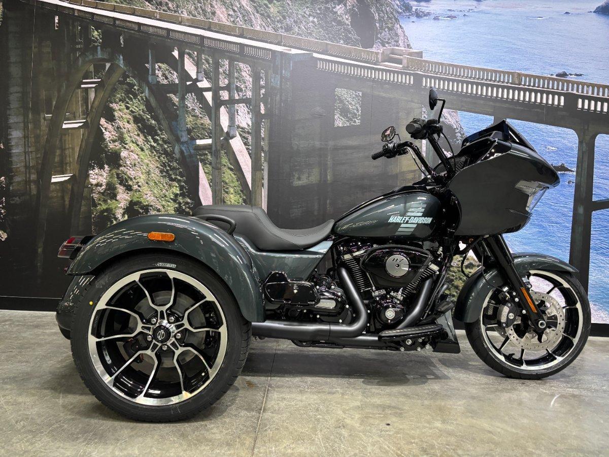 2026 HARLEY-DAVIDSON FLTRT ROAD GLIDE 3 TRIKE