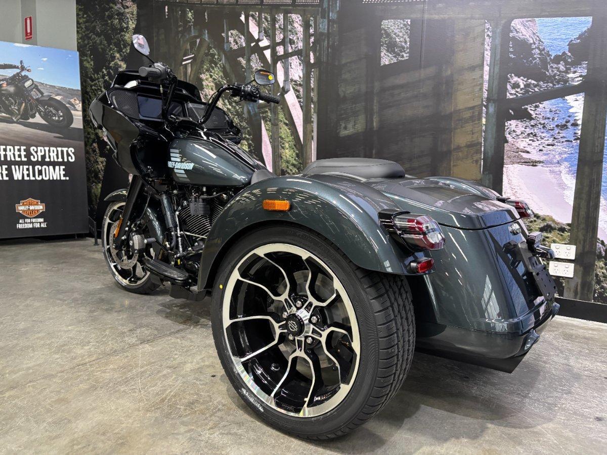 2026 HARLEY-DAVIDSON FLTRT ROAD GLIDE 3 TRIKE
