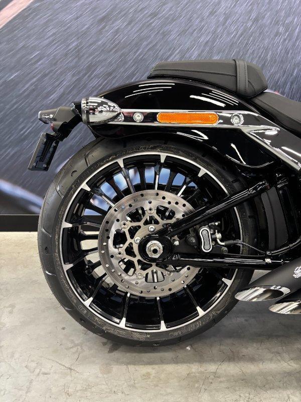 2025 HARLEY-DAVIDSON FXBR BREAKOUT (117) CRUISER