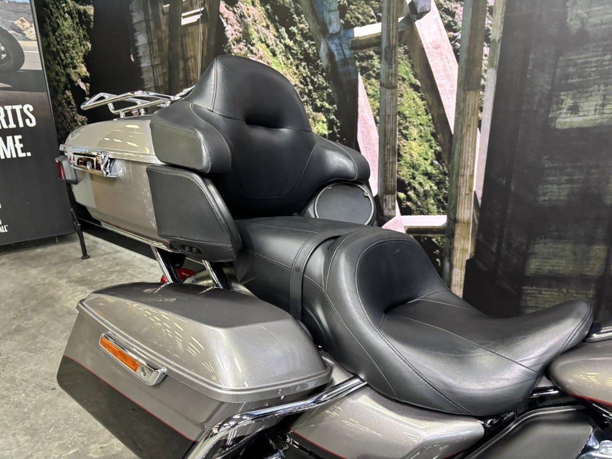 2017 HARLEY-DAVIDSON FLHTK ULTRA LIMITED CRUISER