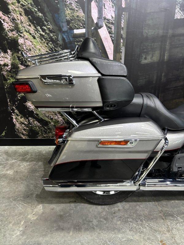 2017 HARLEY-DAVIDSON FLHTK ULTRA LIMITED CRUISER