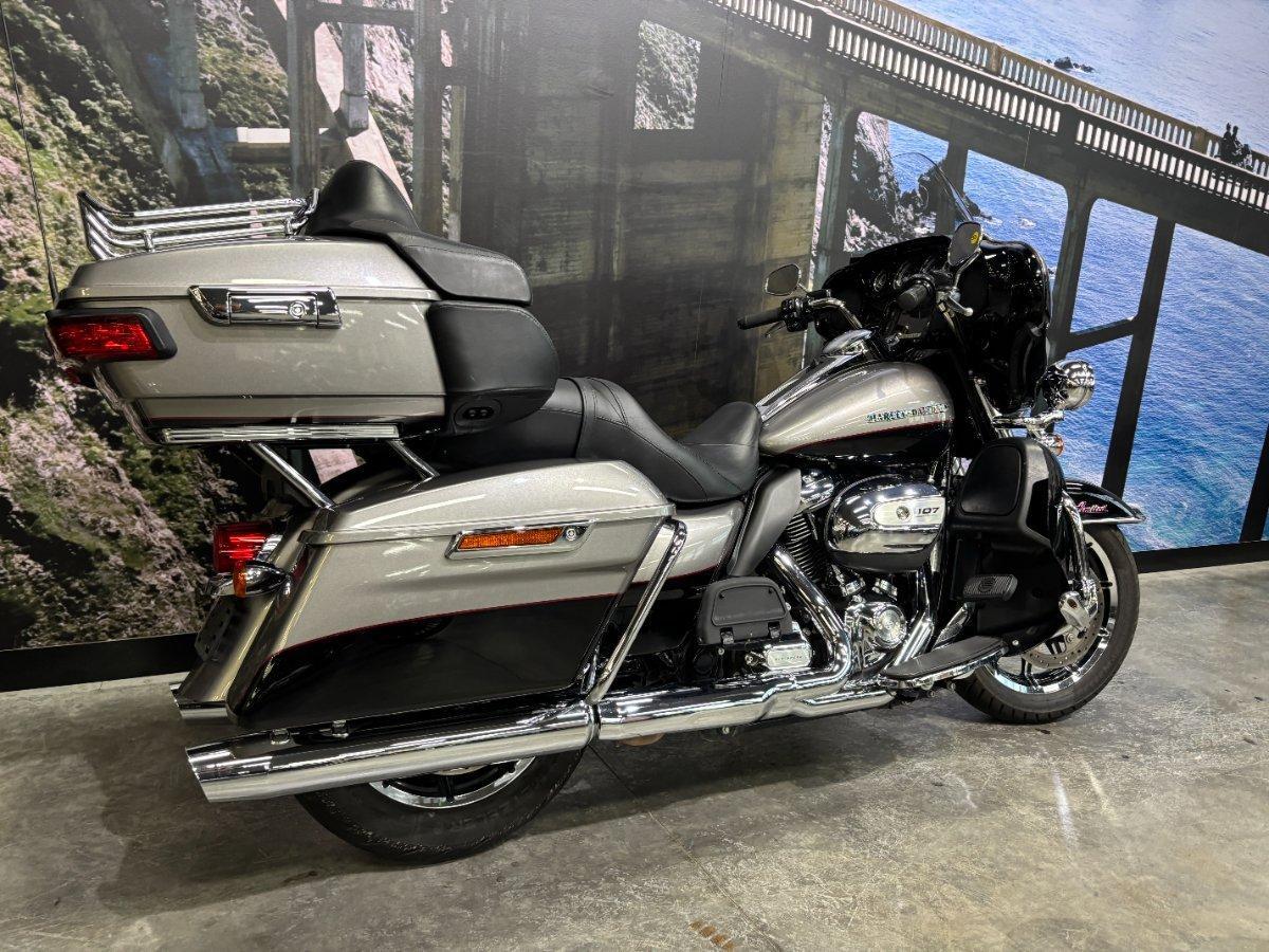2017 HARLEY-DAVIDSON FLHTK ULTRA LIMITED CRUISER