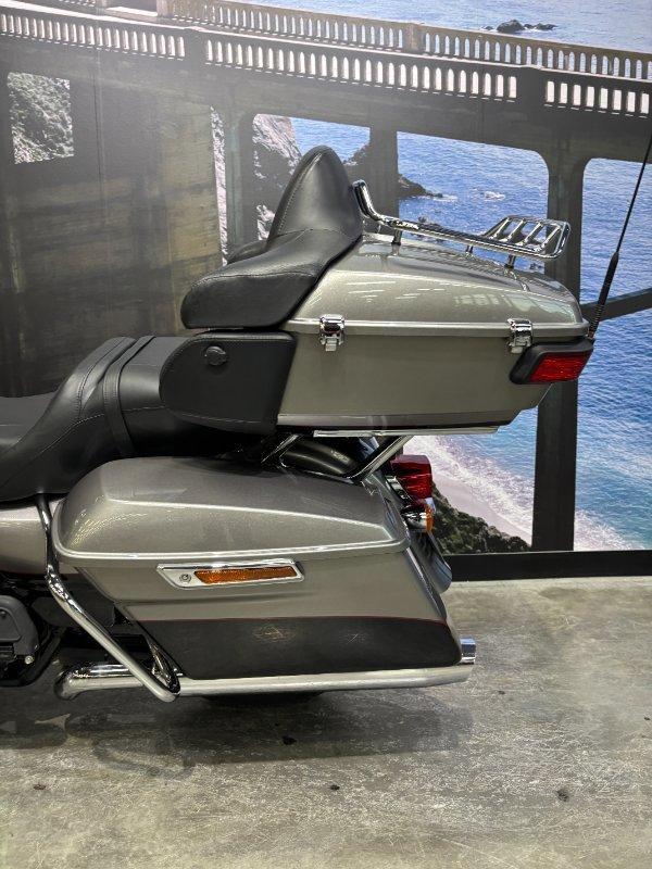 2017 HARLEY-DAVIDSON FLHTK ULTRA LIMITED CRUISER