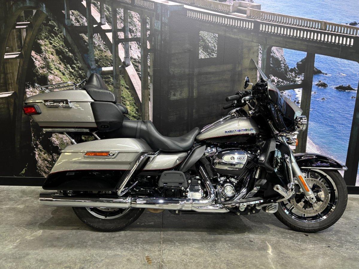 2017 HARLEY-DAVIDSON FLHTK ULTRA LIMITED CRUISER