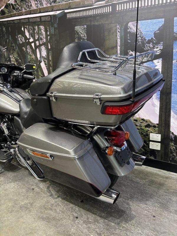 2017 HARLEY-DAVIDSON FLHTK ULTRA LIMITED CRUISER