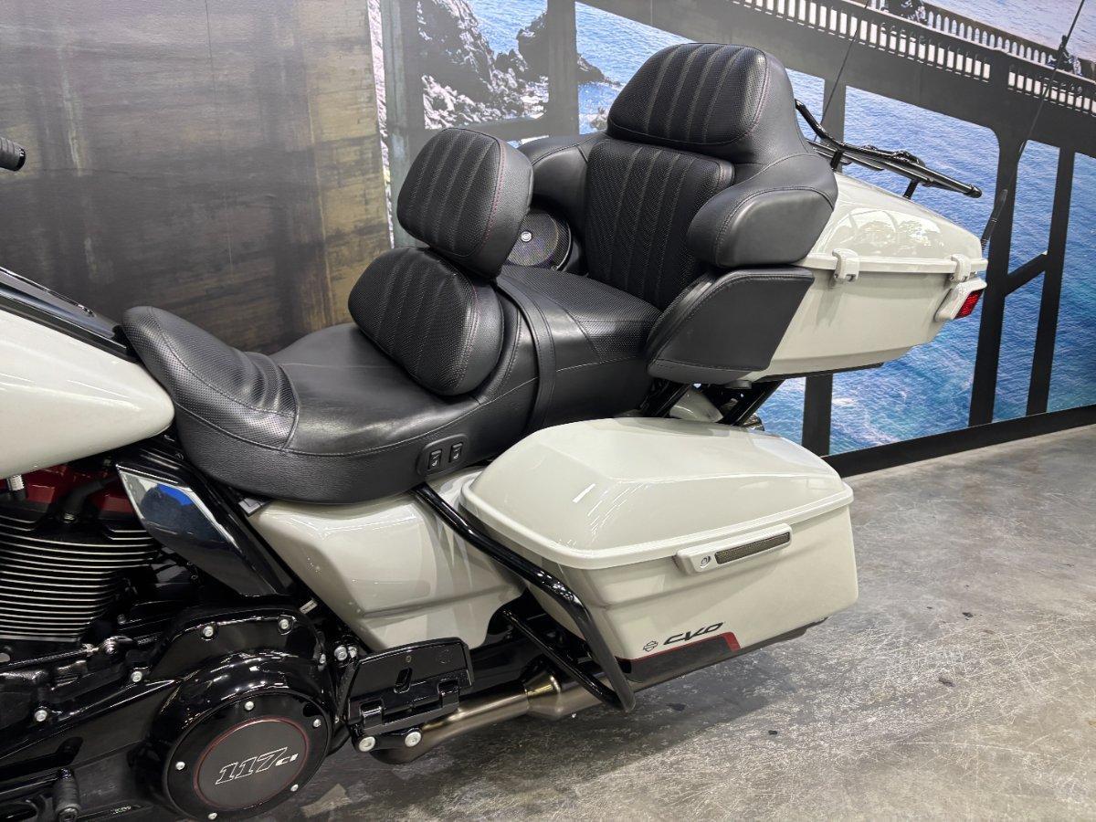 2020 HARLEY-DAVIDSON FLHTKSE CVO LIMITED CRUISER