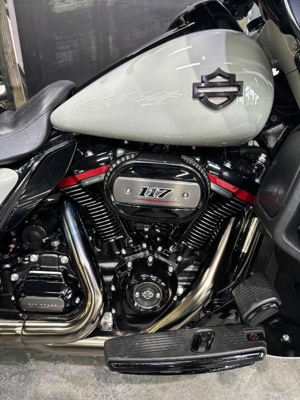 2020 HARLEY-DAVIDSON FLHTKSE CVO LIMITED CRUISER