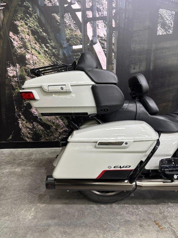 2020 HARLEY-DAVIDSON FLHTKSE CVO LIMITED CRUISER