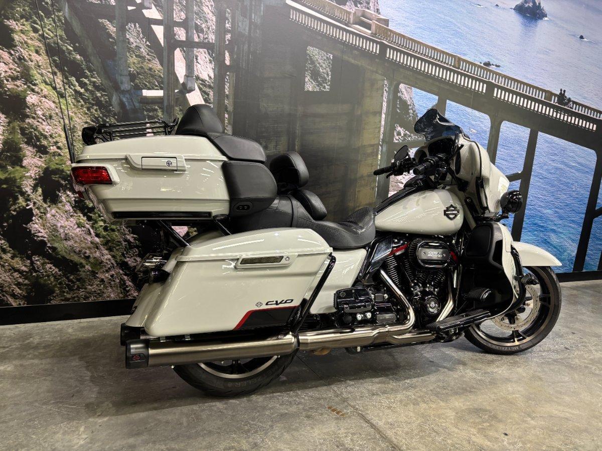 2020 HARLEY-DAVIDSON FLHTKSE CVO LIMITED CRUISER