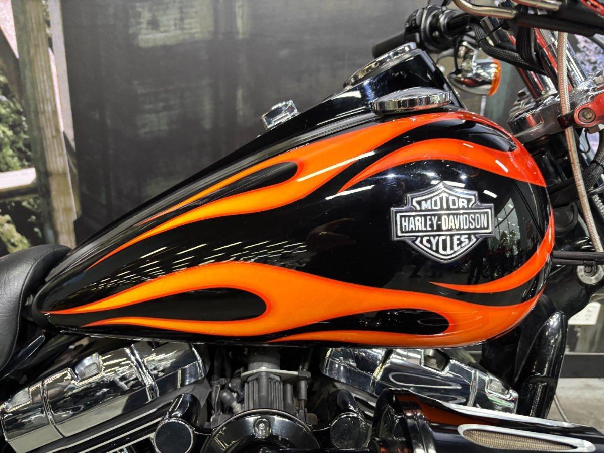 2011 HARLEY-DAVIDSON FXDWG WIDE GLIDE CRUISER